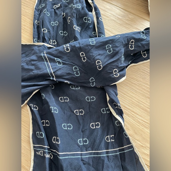 Vintage Christian Dior Silk Scarf made in 🇮🇹 - Picture 3 of 6